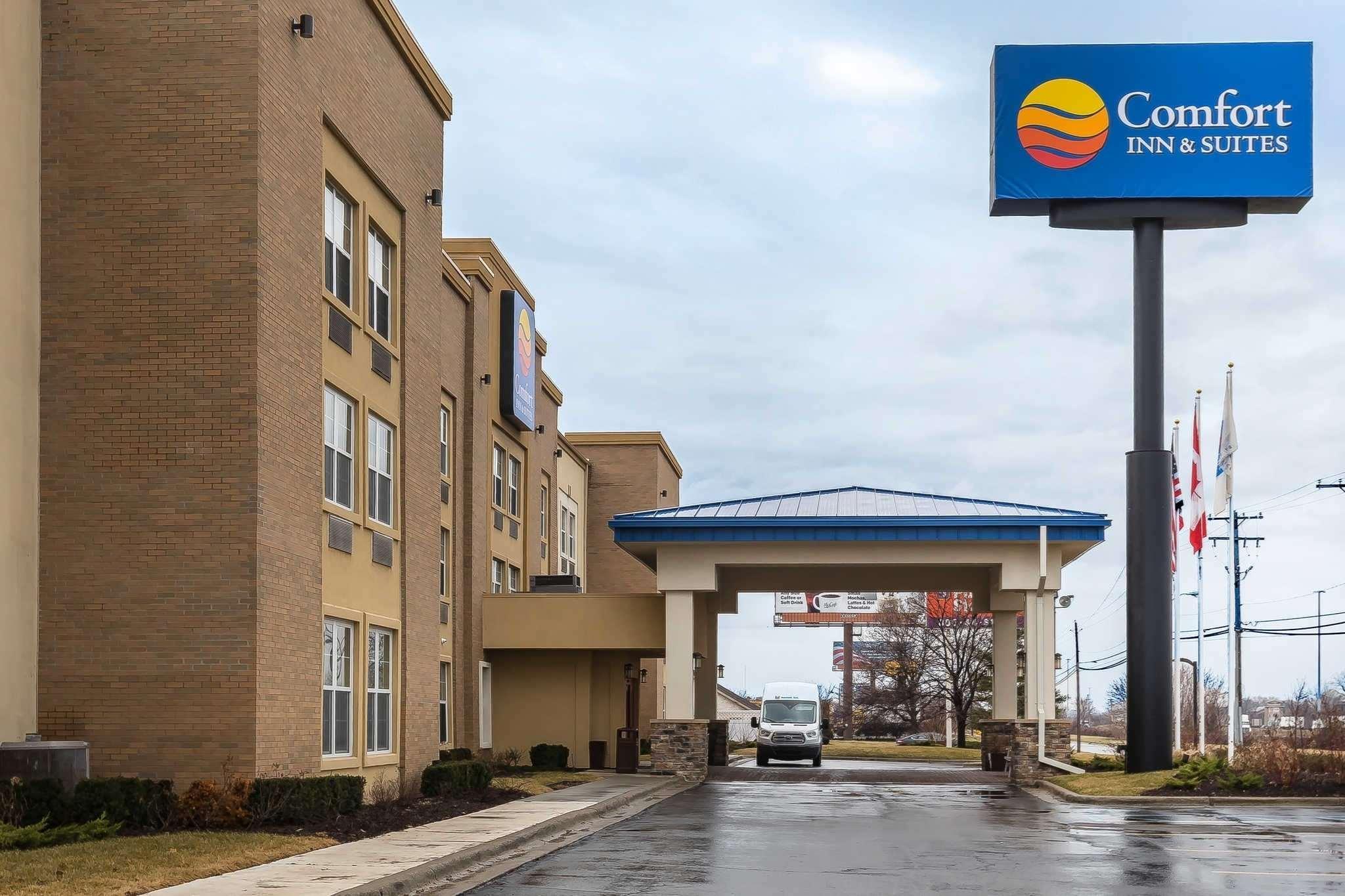 Comfort Inn&Suites Allen Park/Dearborn Exterior foto