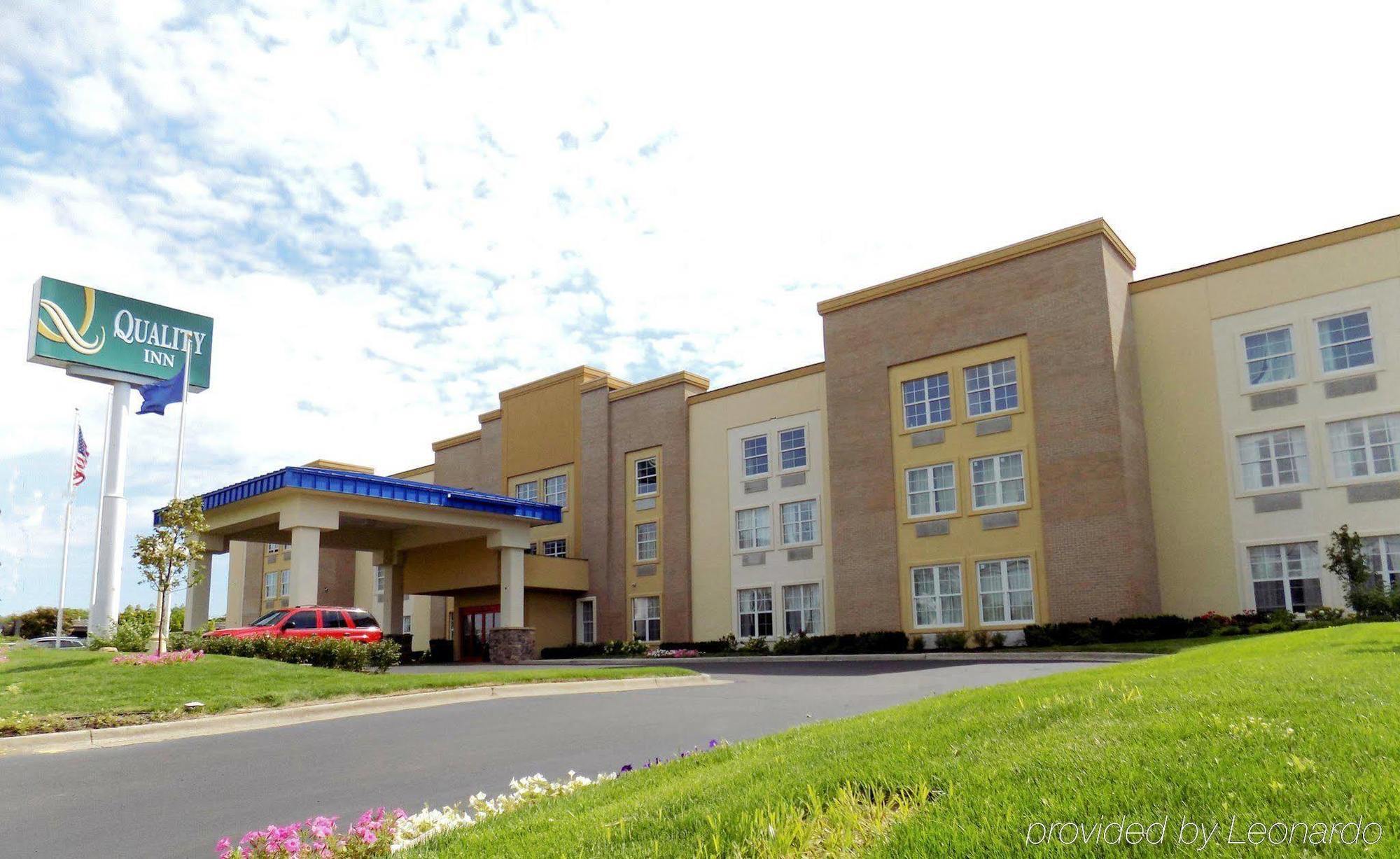 Comfort Inn&Suites Allen Park/Dearborn Exterior foto